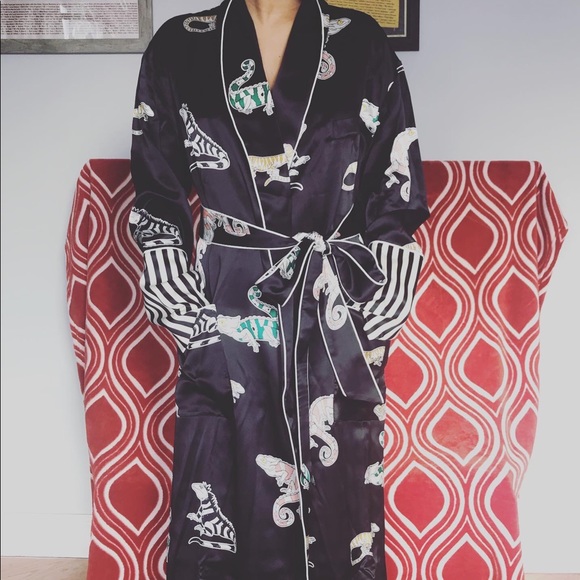 Olivia von Halle Other - RARE Olivia Von Halle Silk Long Robe